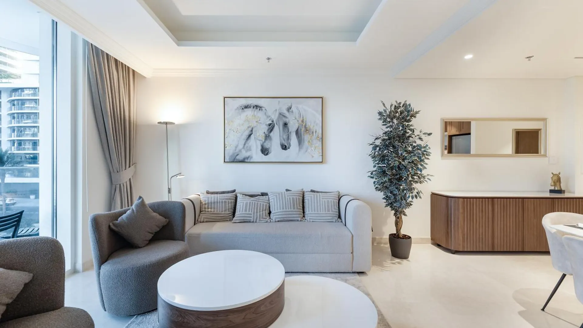 Brand New 1Br Stunning Beach View Emaar Beachfront Dubai Apartment