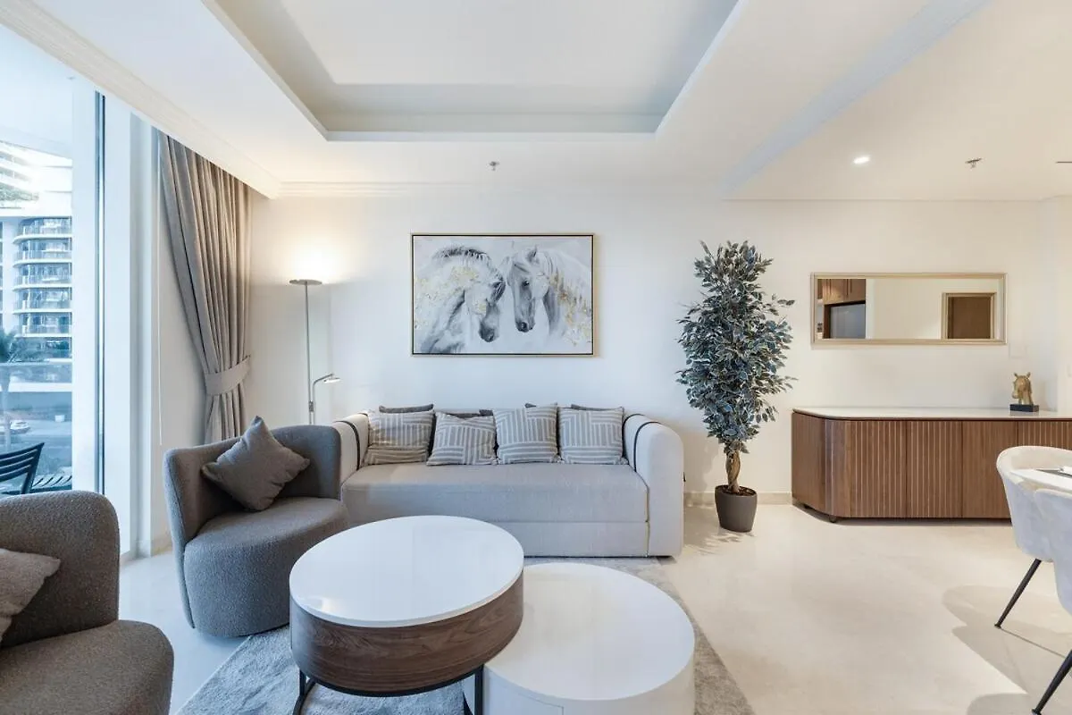 Brand New 1Br Stunning Beach View Emaar Beachfront Dubai Apartment