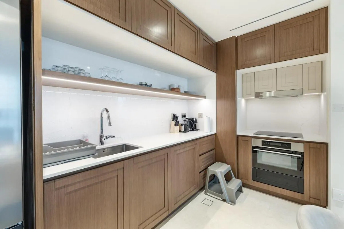 Brand New 1Br Stunning Beach View Emaar Beachfront Dubai 0*,