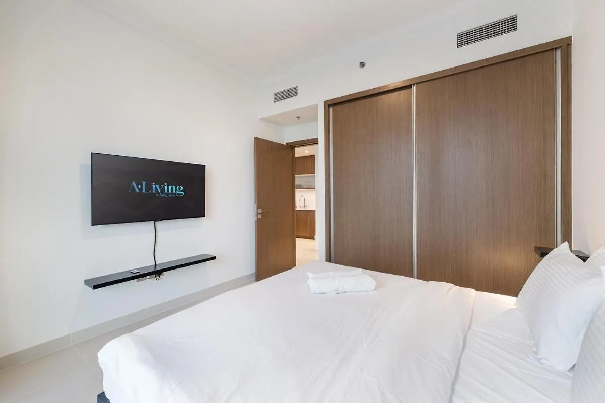 Brand New 1Br Stunning Beach View Emaar Beachfront Dubai Apartment